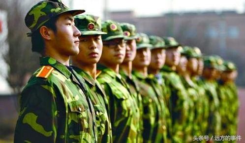 带你吃瓜的视频搞笑军训,带你吃瓜，笑翻全场！